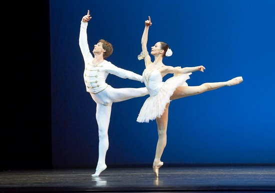 Nurejew-Gala-2012---Grand-Pas-Classique.jpg