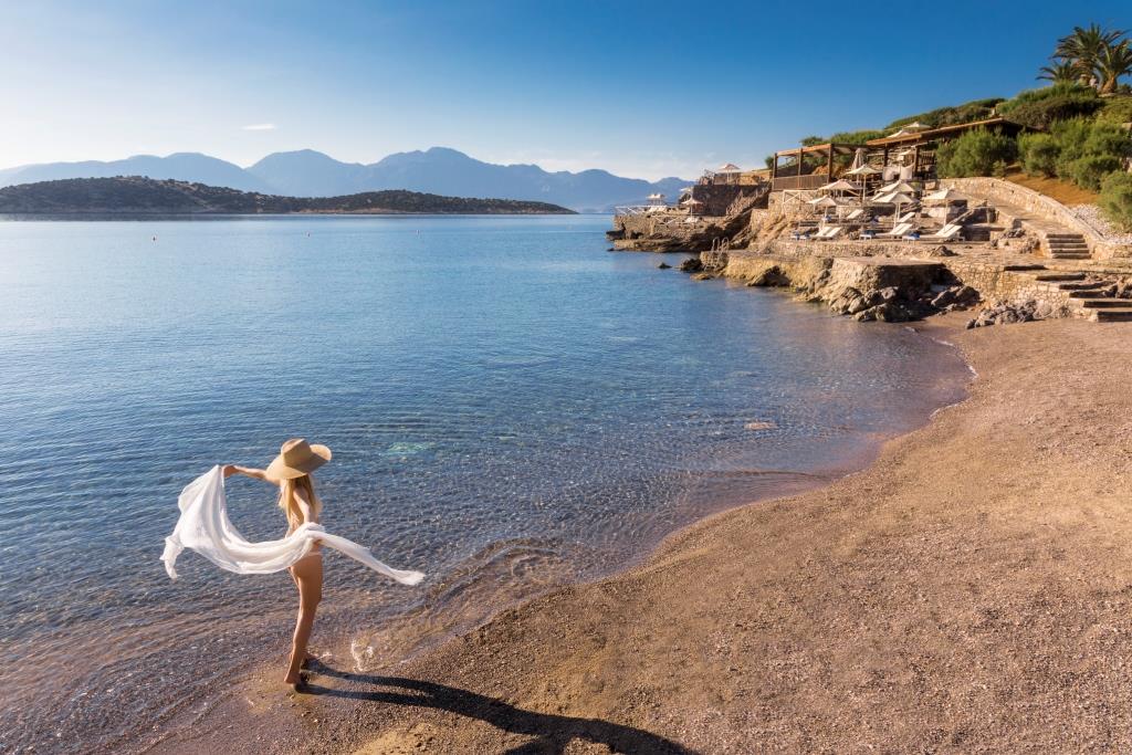 palace beach 01 A.jpg