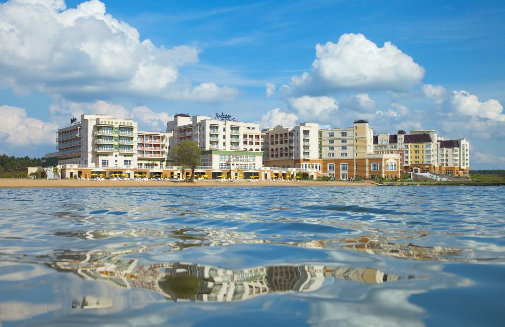Radisson Resort Zavidovo - Exterior - River view 1.JPG